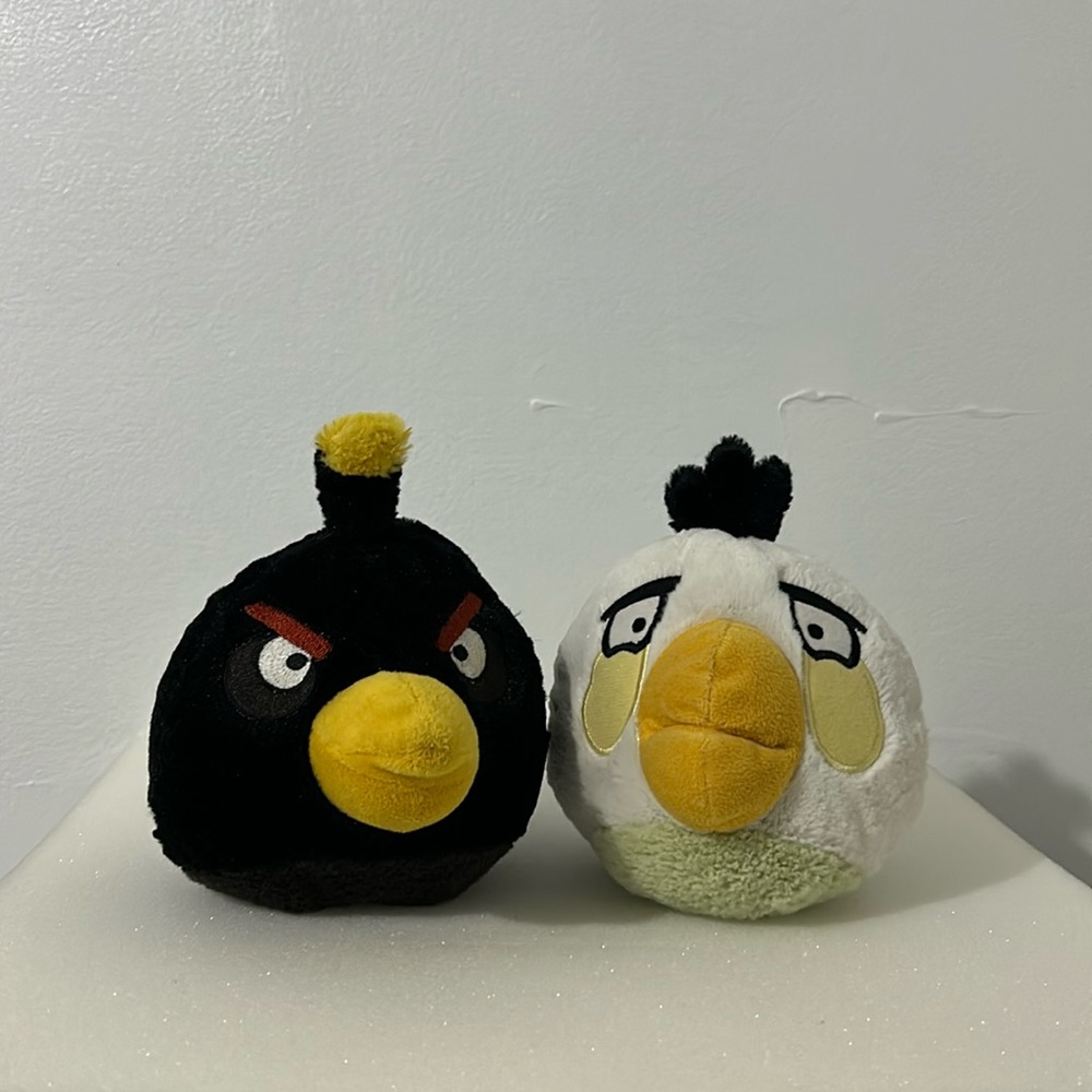 Angry Birds Good Stuff Toys 6” Bomb & Matilda